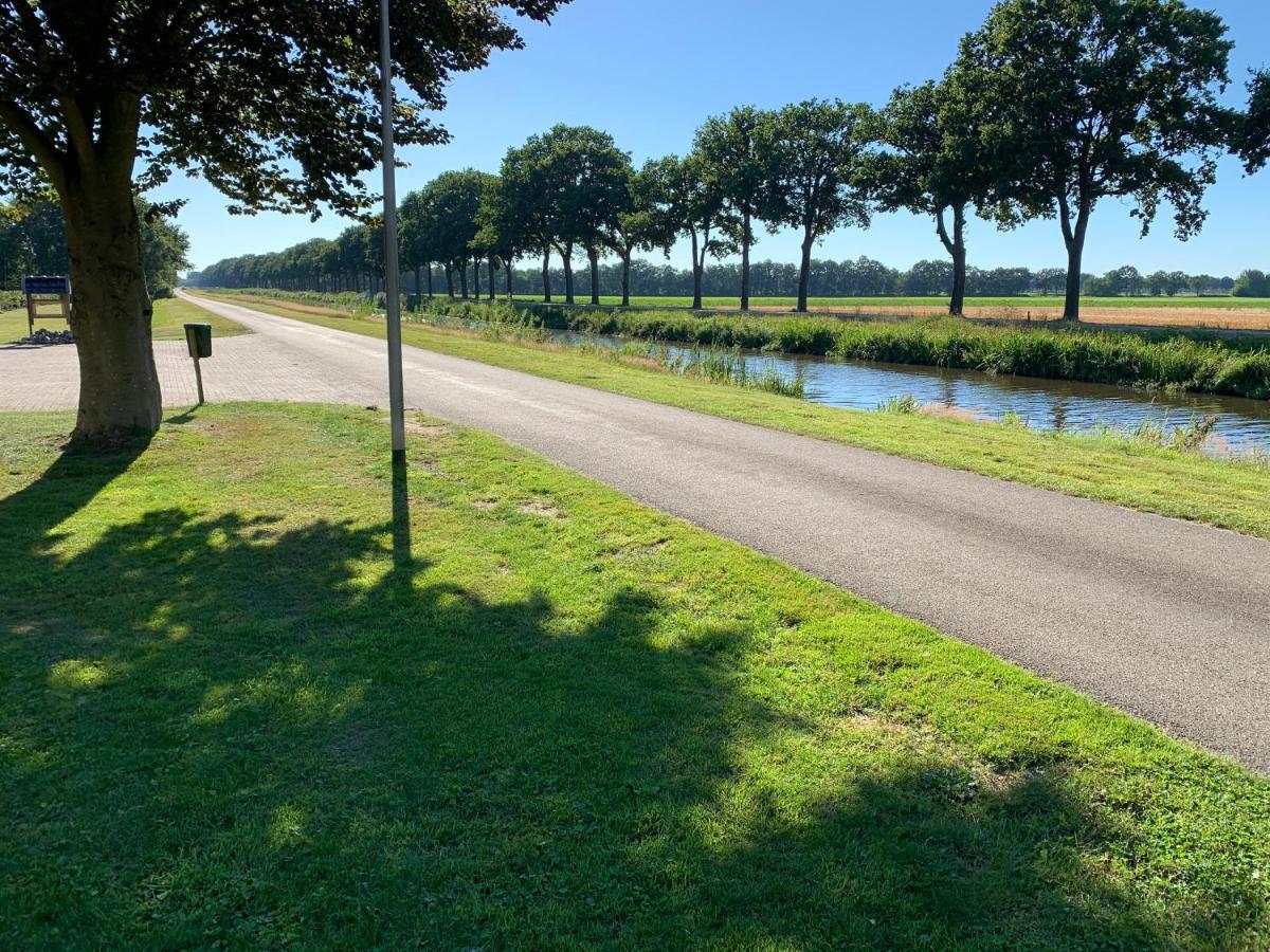 Vakantiehuis De Turfvaart Wachtum Eksteriør bilde